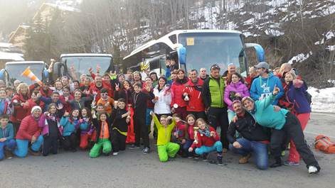 Cruseilles-groupe-ski-car